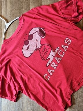 Vintage 90s Peanuts Joe Cool Snoopy Caracas Venezuela T-Shirt